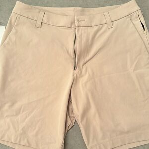 Lululemon ABC shorts 7 inch inseam size 30 waist NWOT